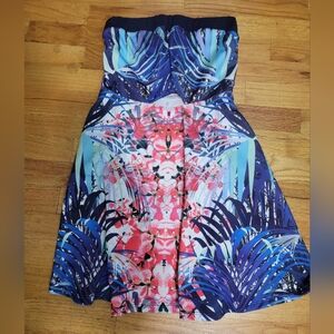 Women's dress strapless